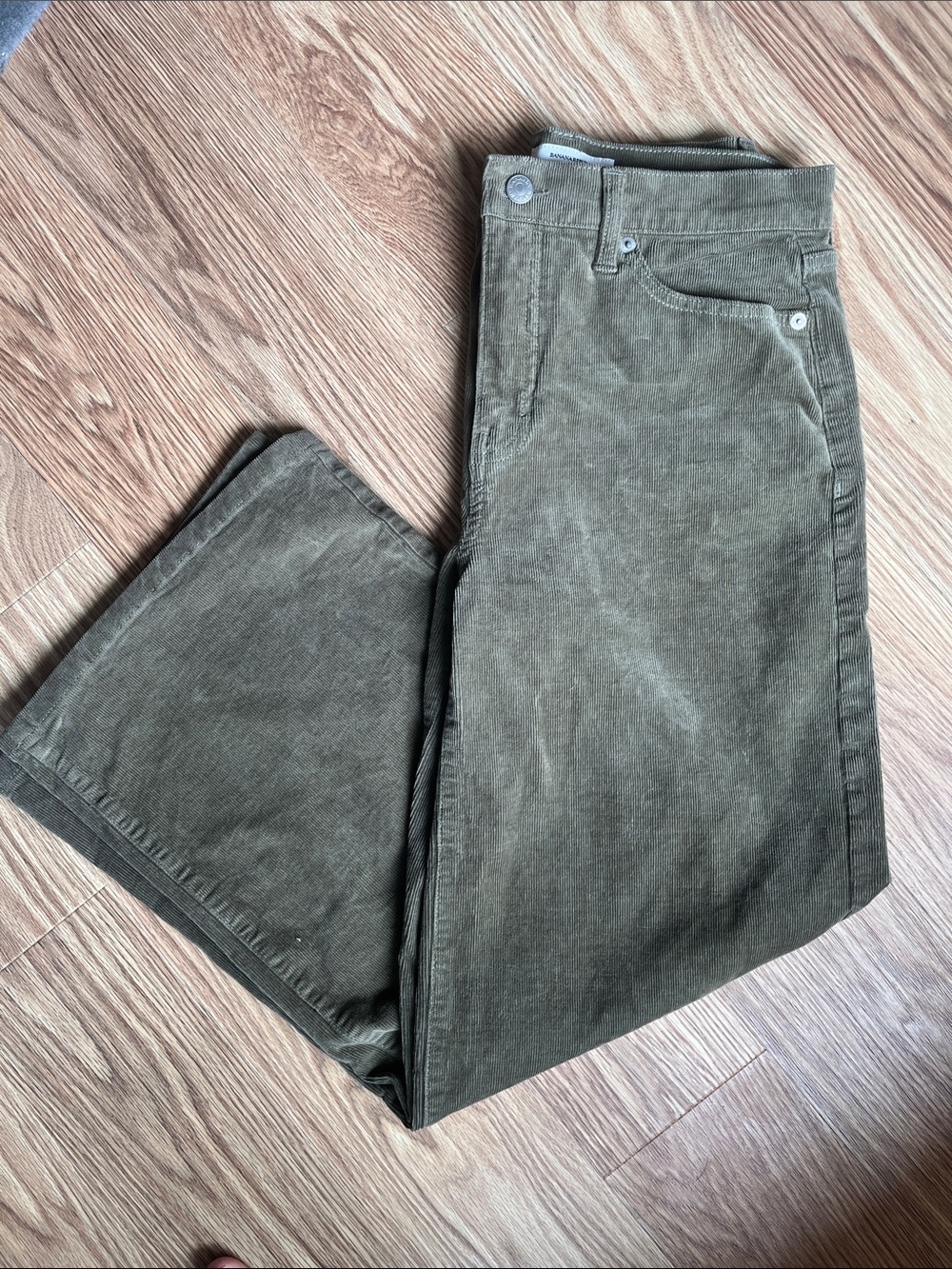Banana Republic Women’s Olive Green Corduroy Wide Leg High Waisted Pants 28/6